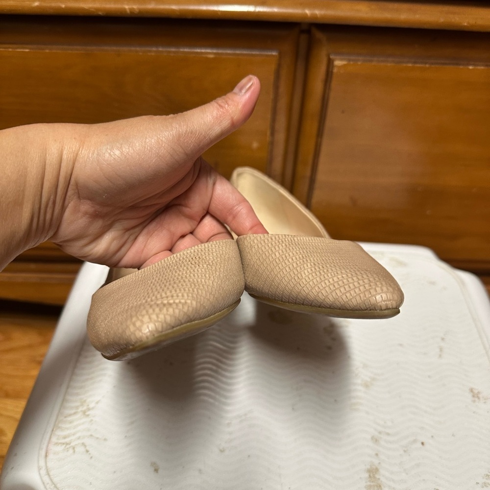 Nine West Tan Flats Shoes - Picture 6 of 6